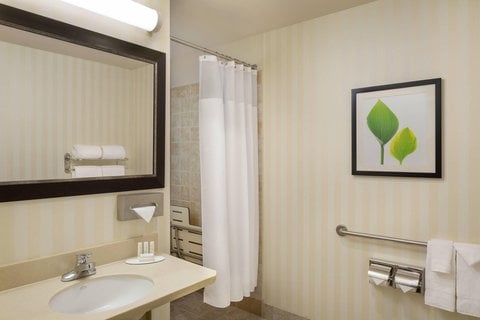 Fairfield by Marriott Inn & Suites Napa American Canyon 3