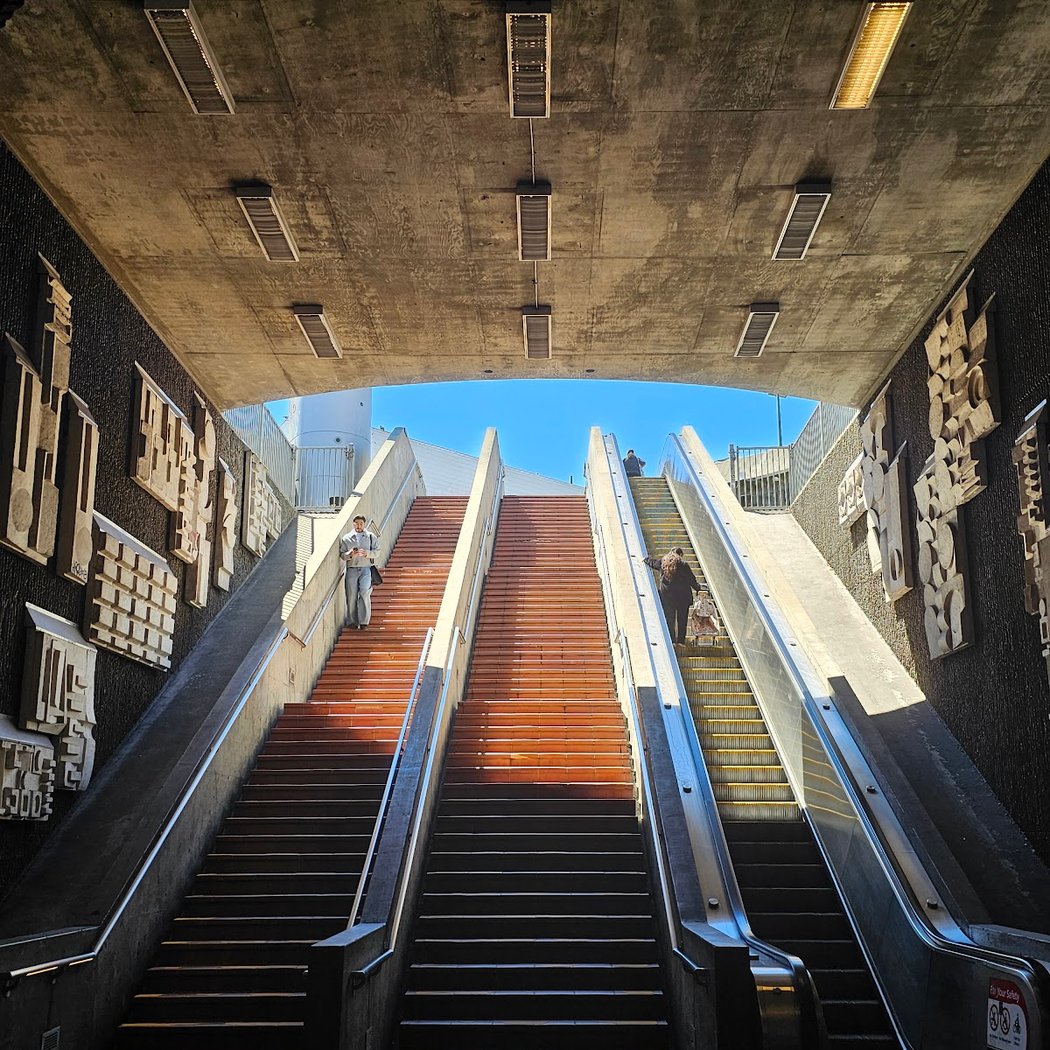 24th St Mission BART Plaza 2