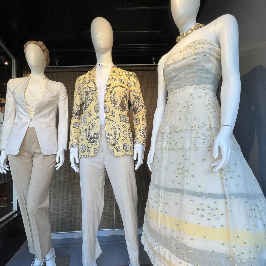 Sui Generis Designer Consignment 3