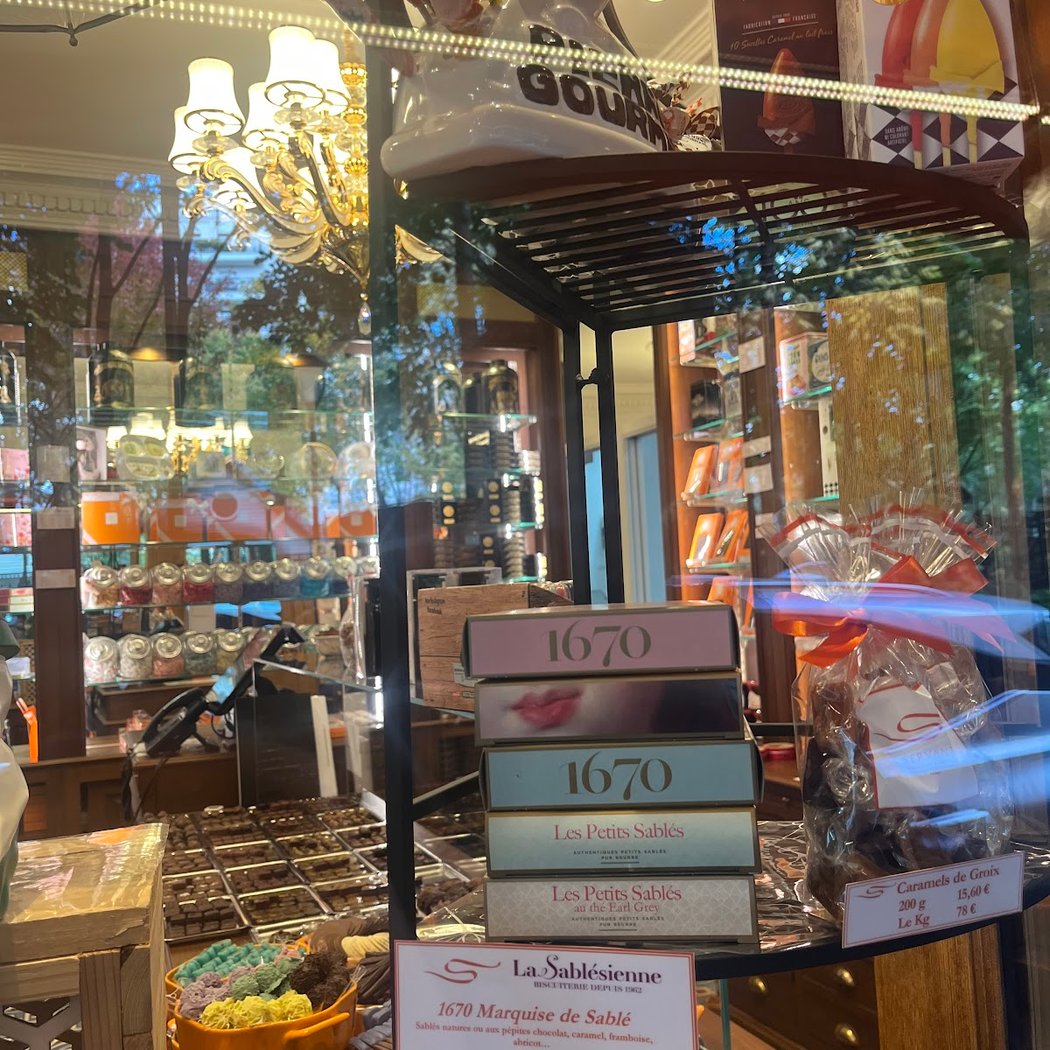 Servant Chocolatier 1
