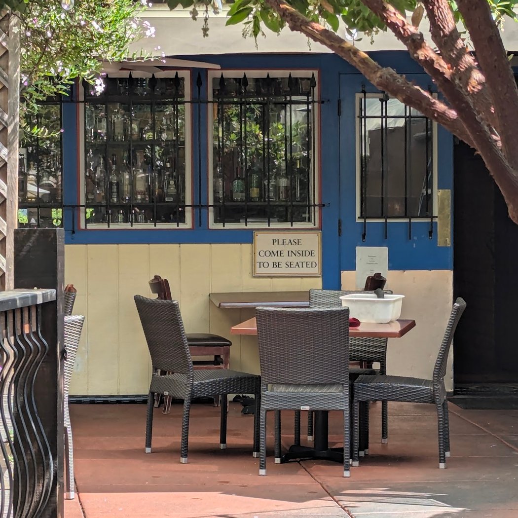El Paseo De Sonoma Courtyard 3
