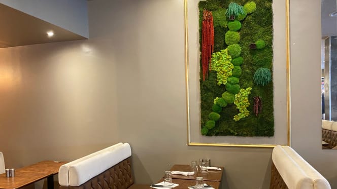 CAFE DE LA TOUR 3