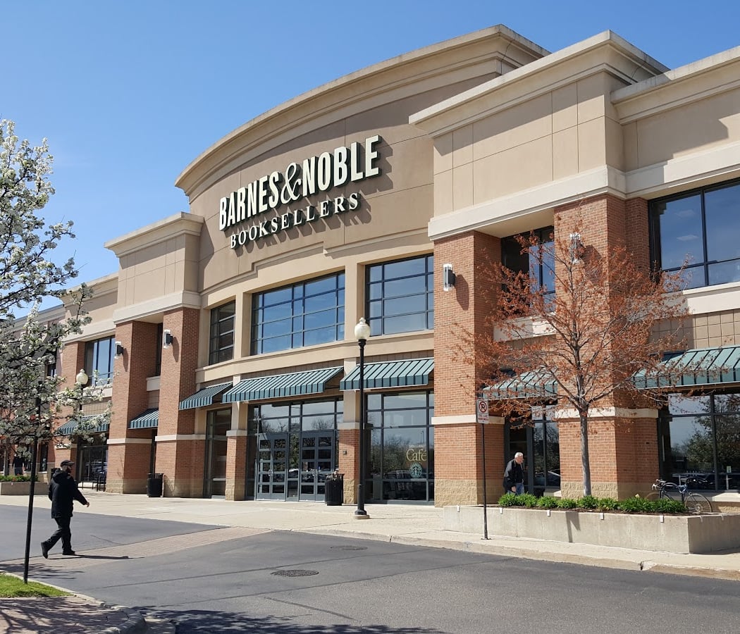 Barnes & Noble 2