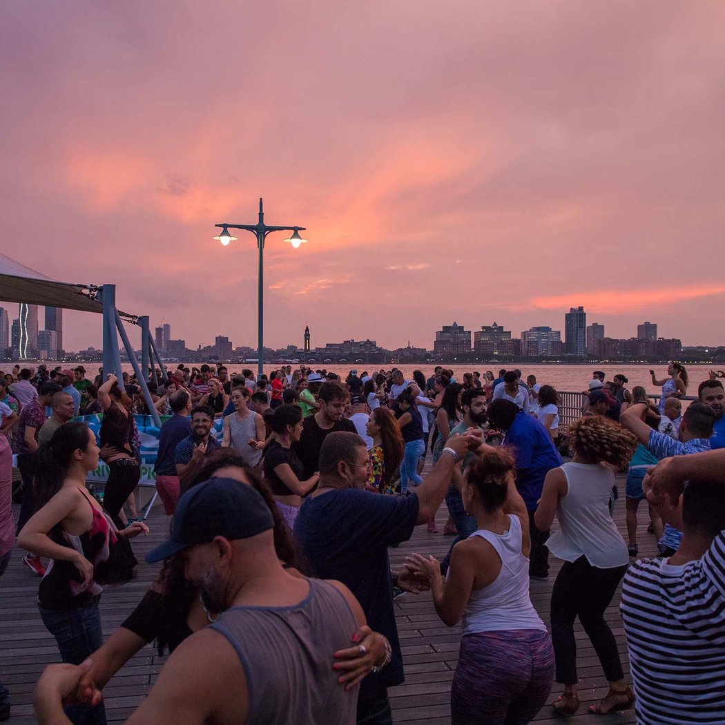 Sunset Salsa at Pier 76