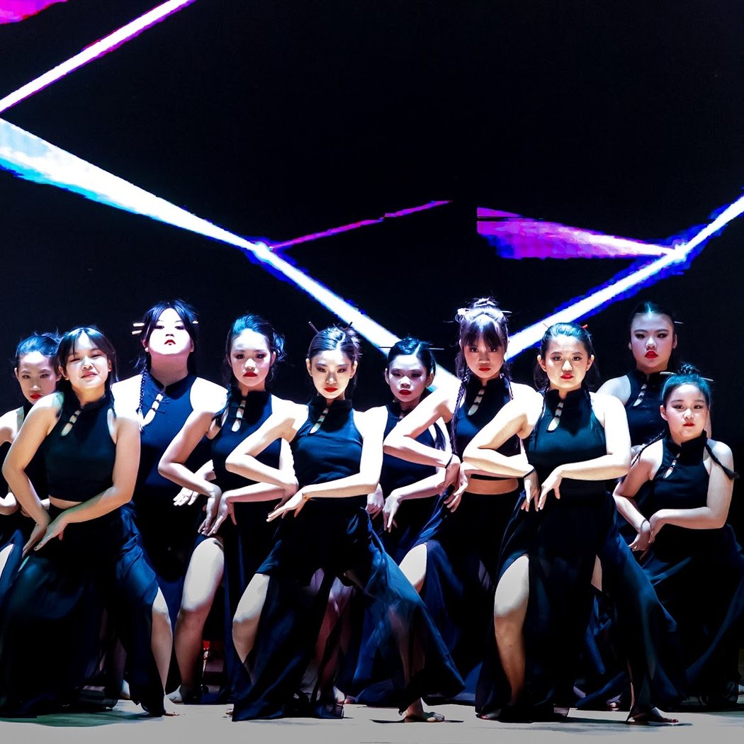 Elmhurst Art Club 莉成艺术分校 1