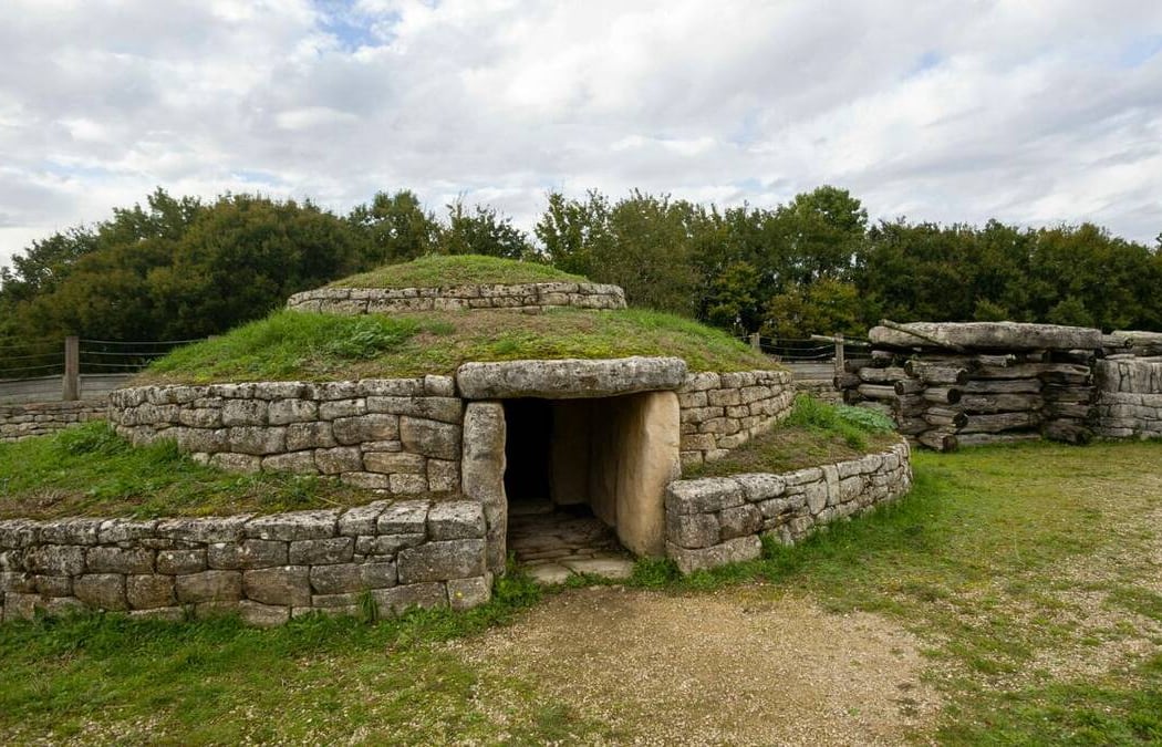 Tumulus of Bougon 2