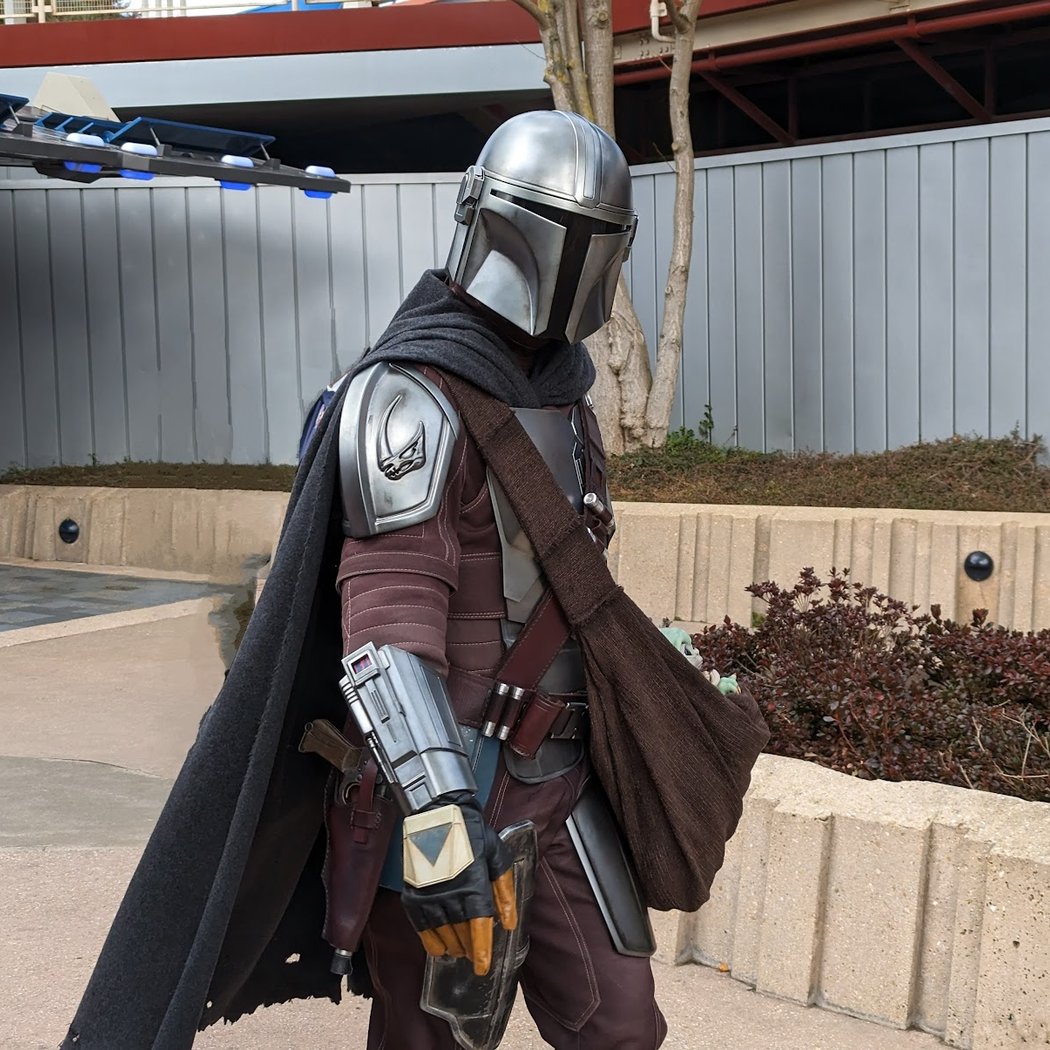 Starport: Meet a Star Wars Character 2