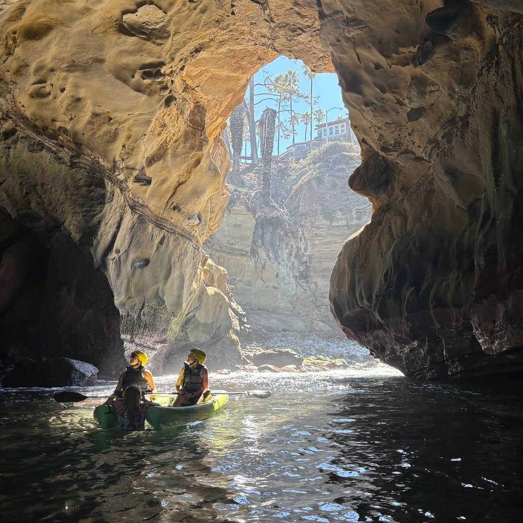La Jolla Sea Cave Kayaks