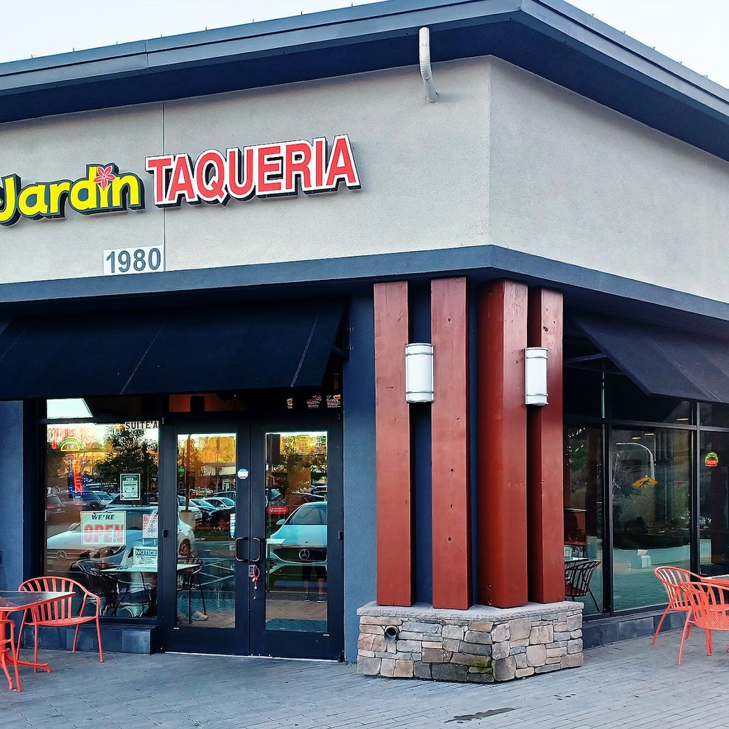 El Jardin Taqueria 3
