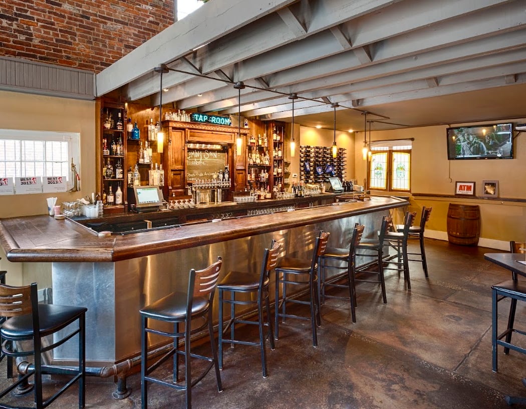 Obed & Isaac's Microbrewery 2