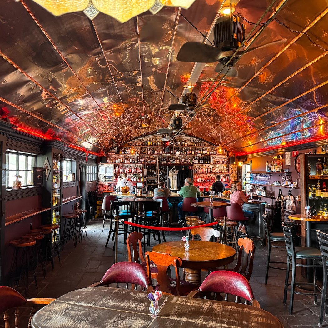 Last Whisky Bar 1
