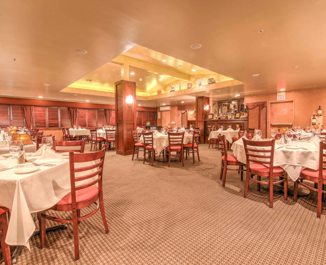 Hap's Original Steaks & Seafood 2