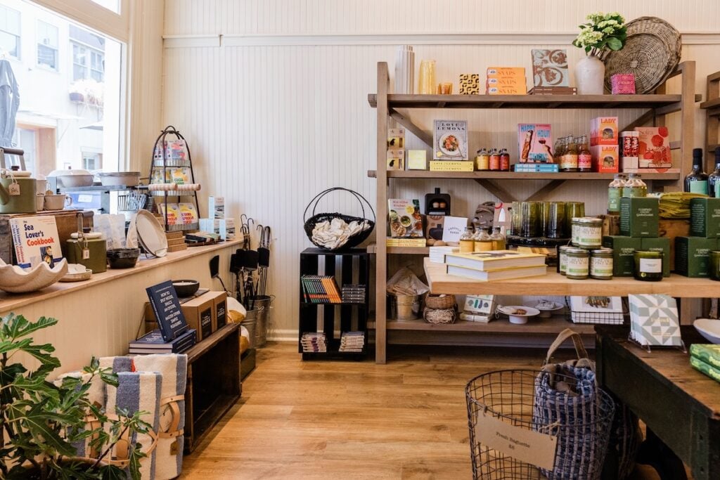 Highlow Larder 2