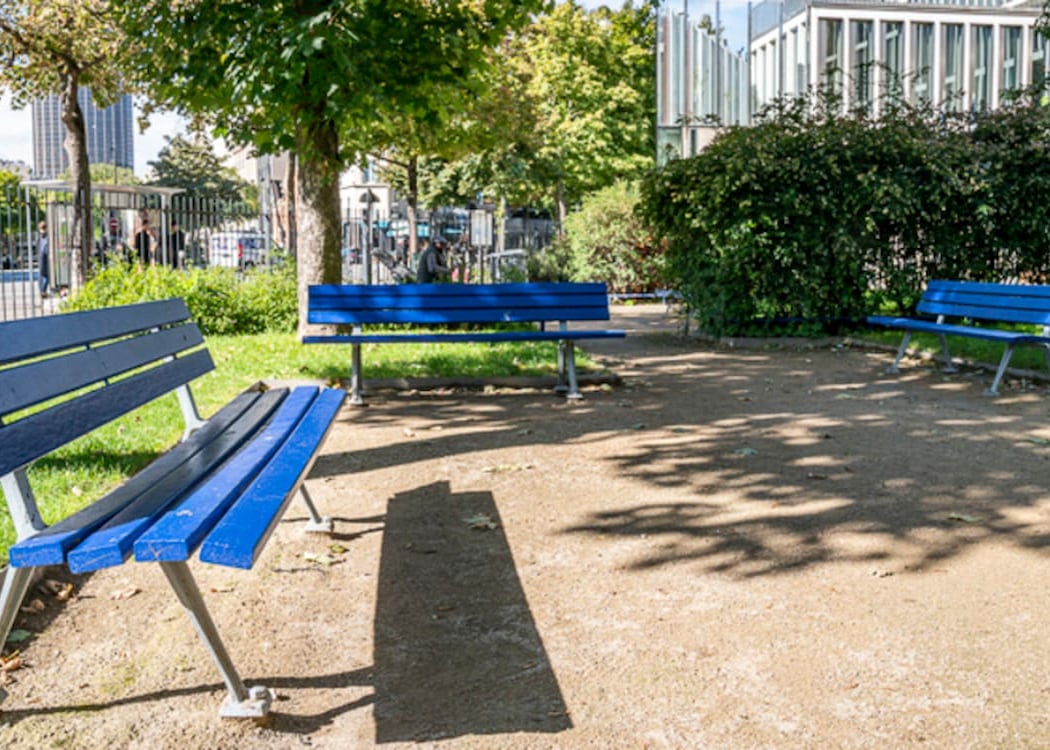 Square Yves Klein 2