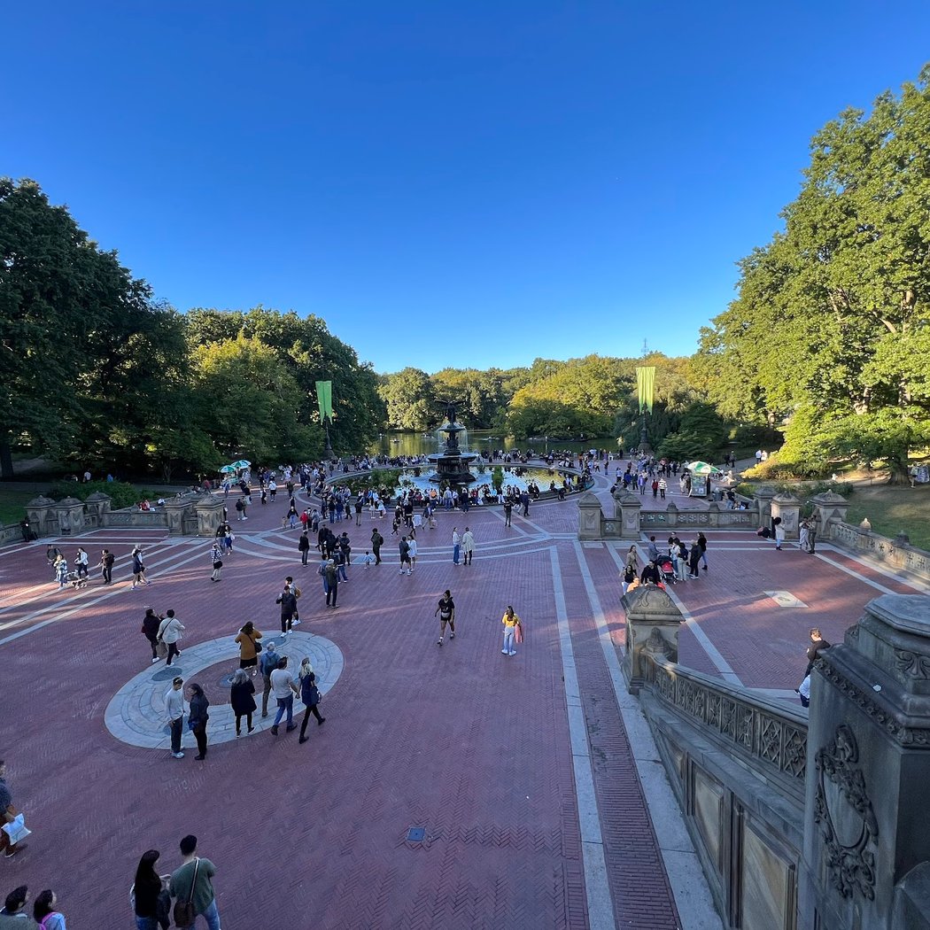 The Mall and Literary Walk 4