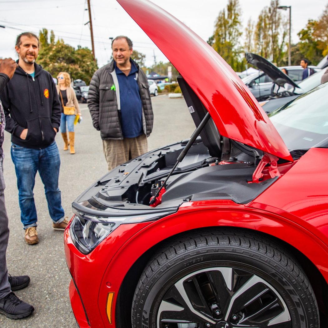 Electric Car Ride and Drive 1