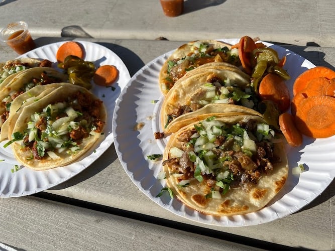 Los Cuates Taco Truck 2