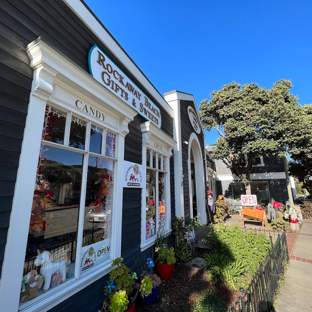 Rockaway Beach Gifts & Sweets 2