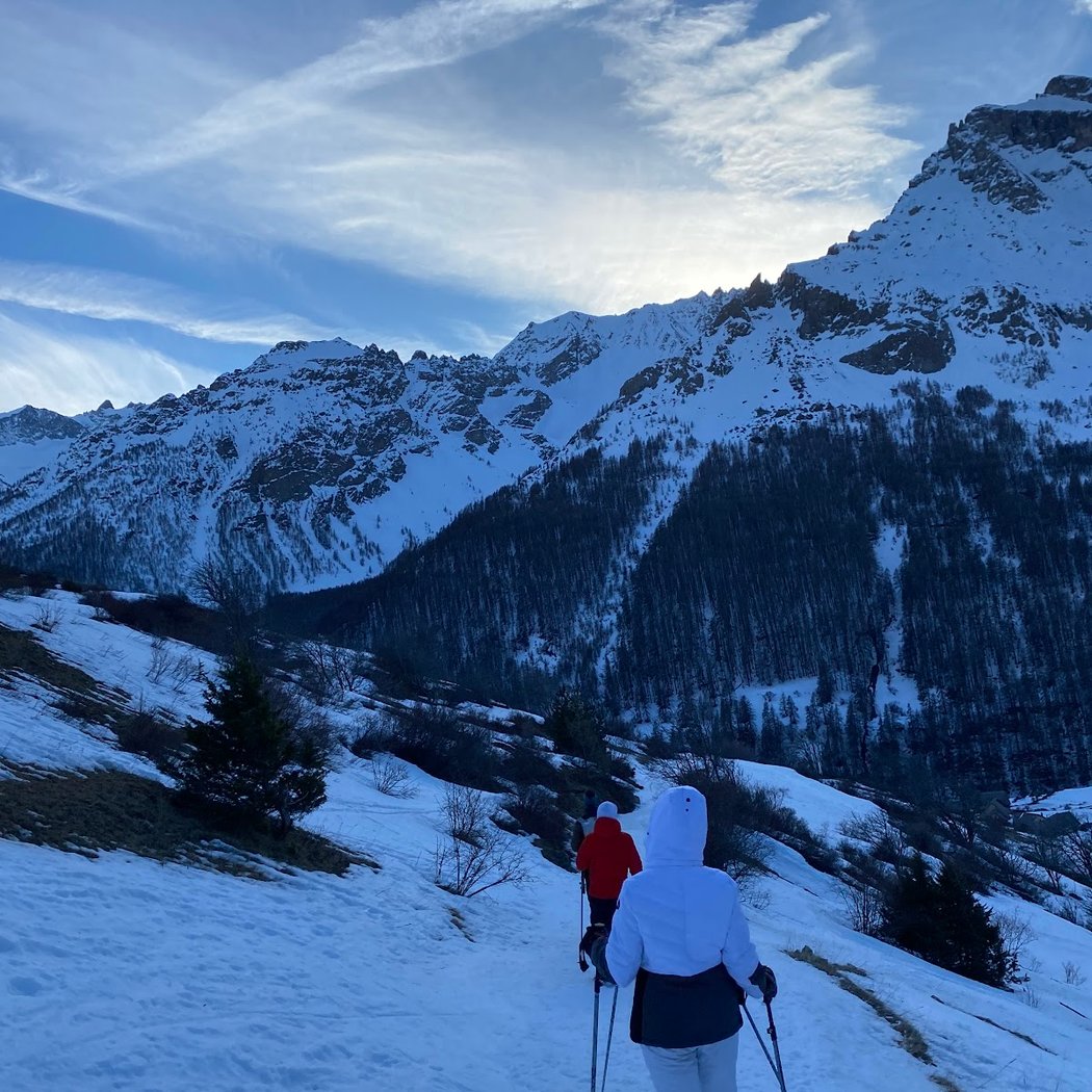 Bureau Montagne Briançon - Canyoning Randonnée Raquette Ski de rando 4