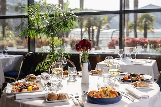 Restaurant "Ailleurs" - La Chapelle-sur-Erdre 1