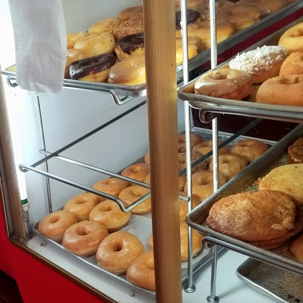Star Light Donuts/Deli & Ice Cream 3