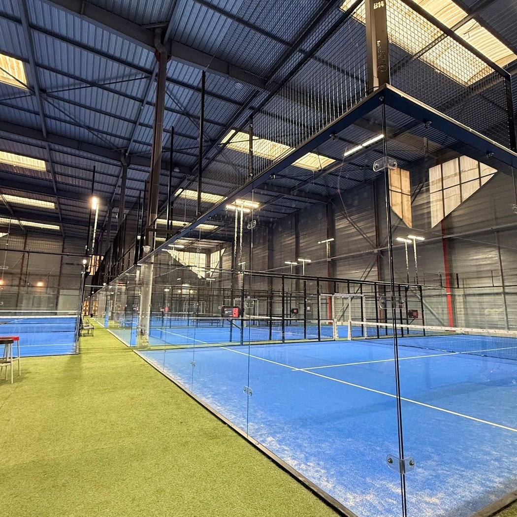 B14 - Sports and Leisure Indoor 2