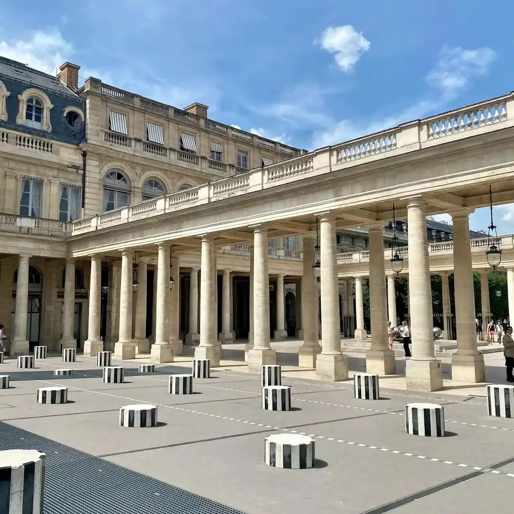 Colonnes de Buren/Les Deux Plateaux 3