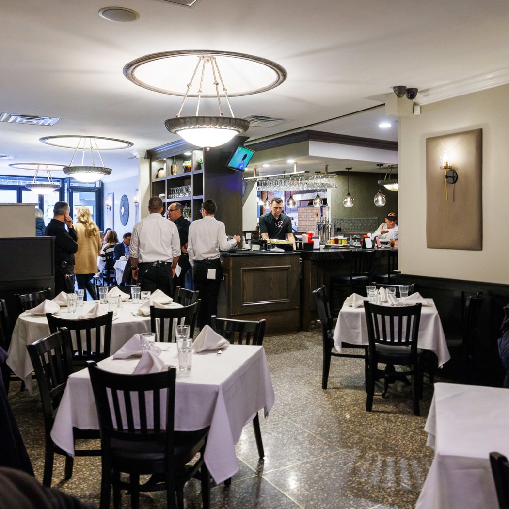 Gino's 2