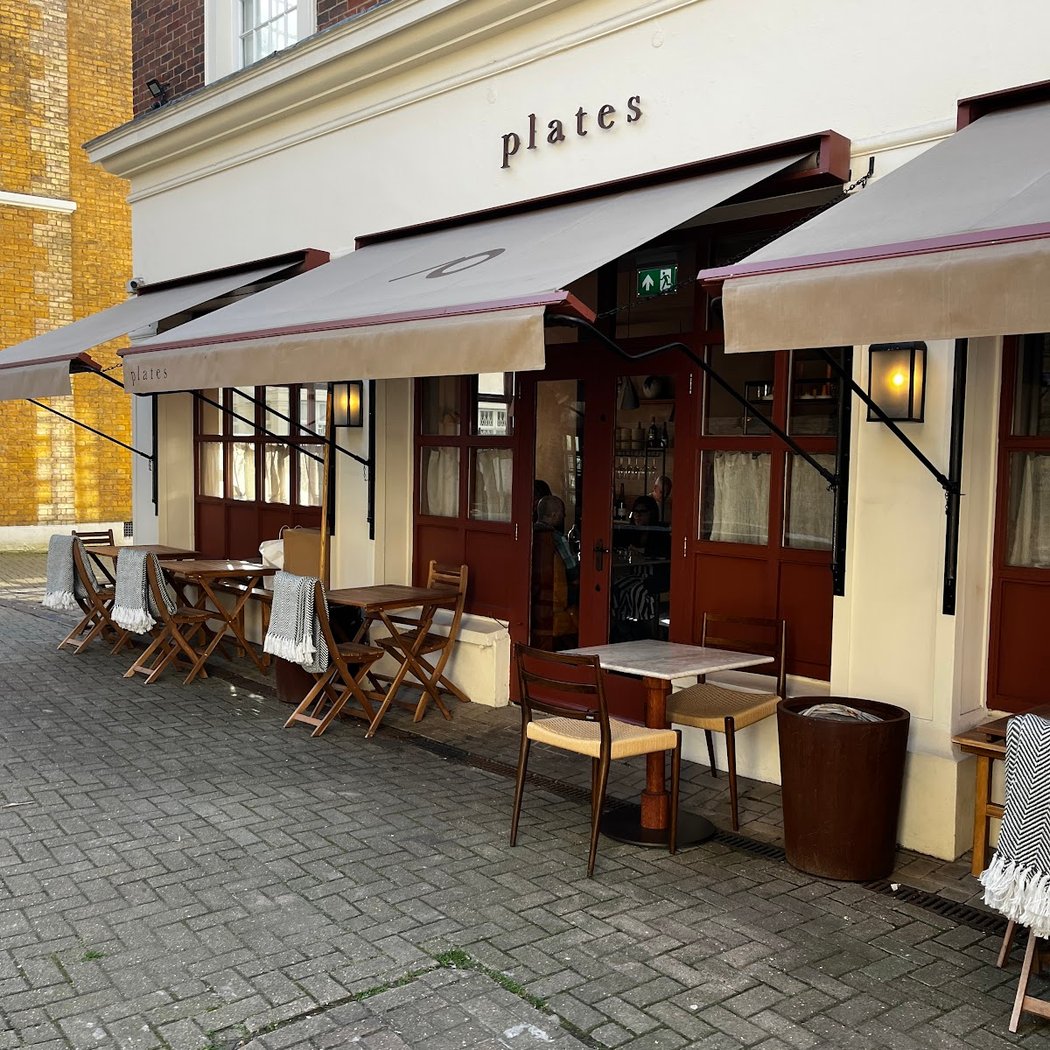 Plates Restaurant & Food Studio 2