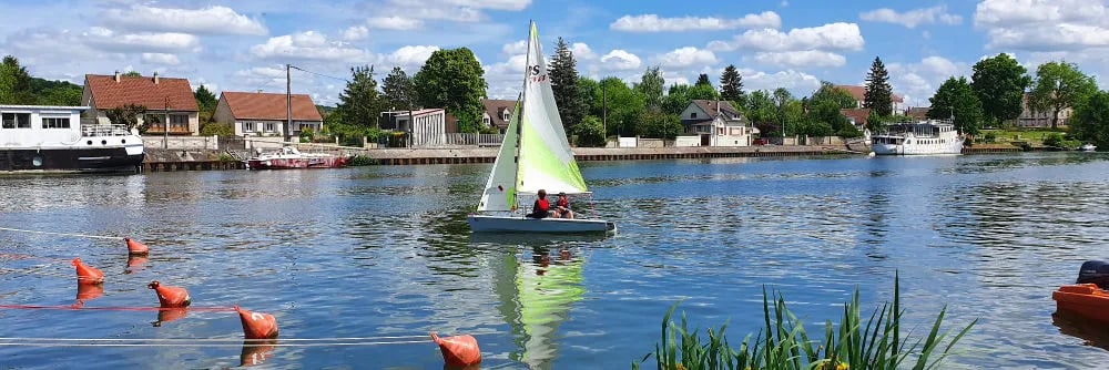 AVIRON - Association Sportive Mantaise 1