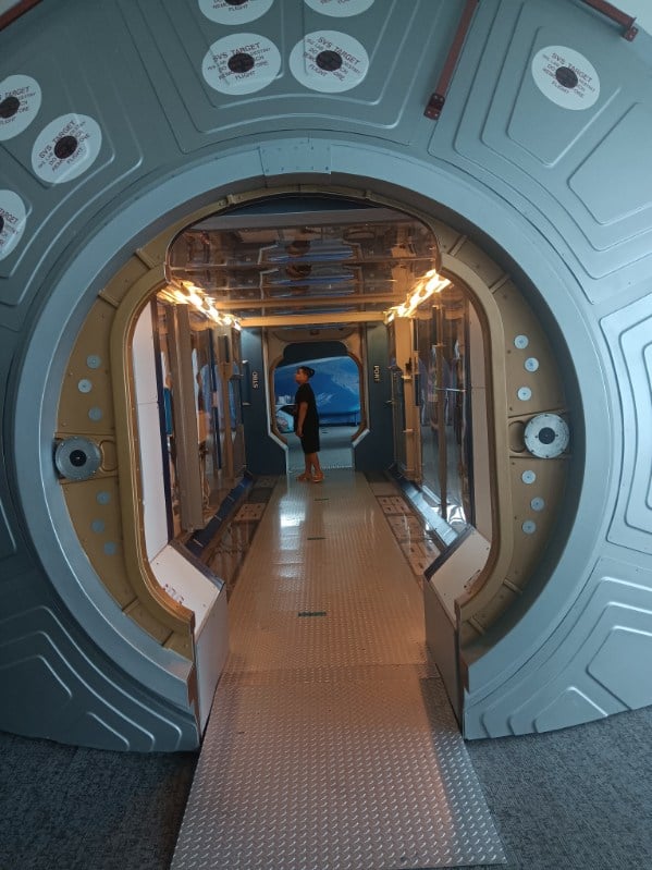 INFINITY Science Center 2