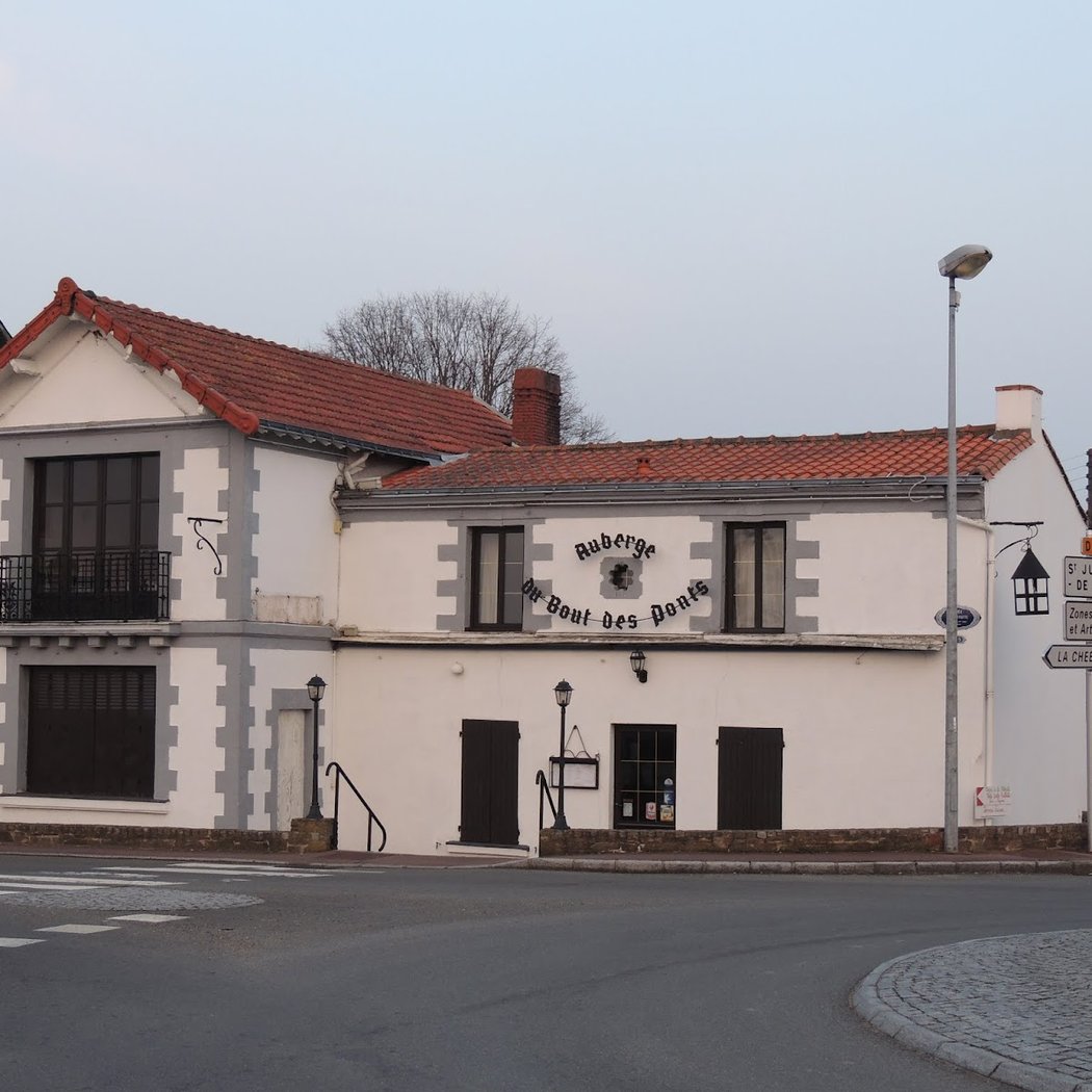 L'auberge Du Bout Des Ponts 2