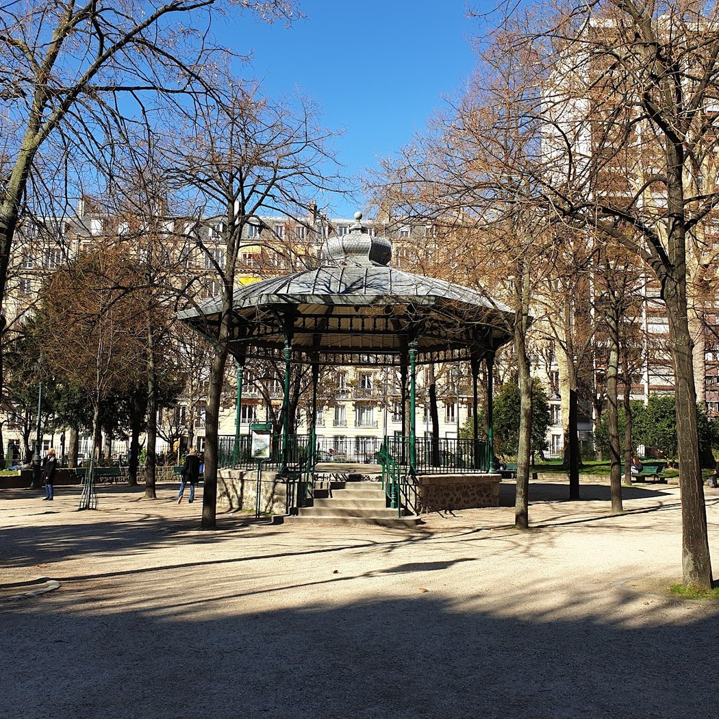 Square des Épinettes 2