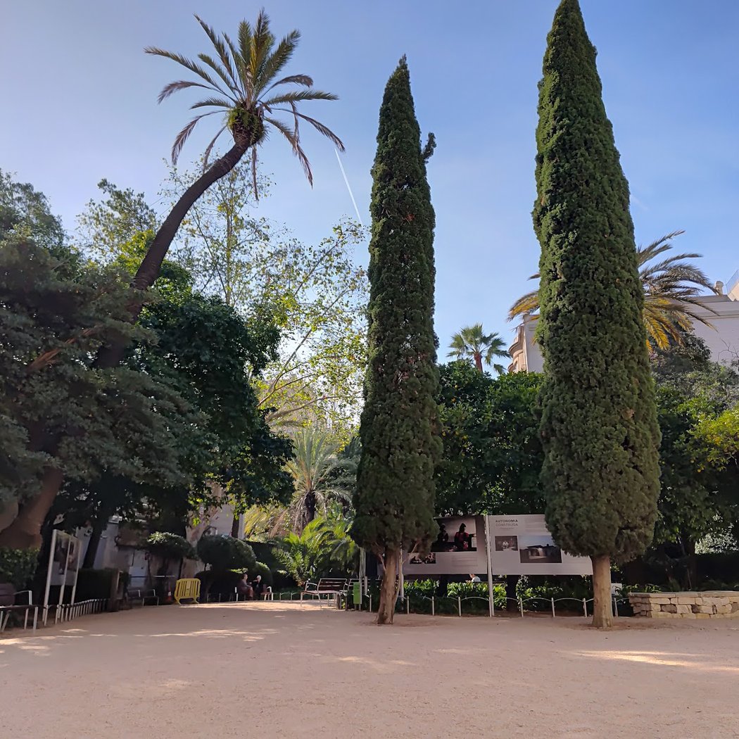 Robert Palace Garden 3
