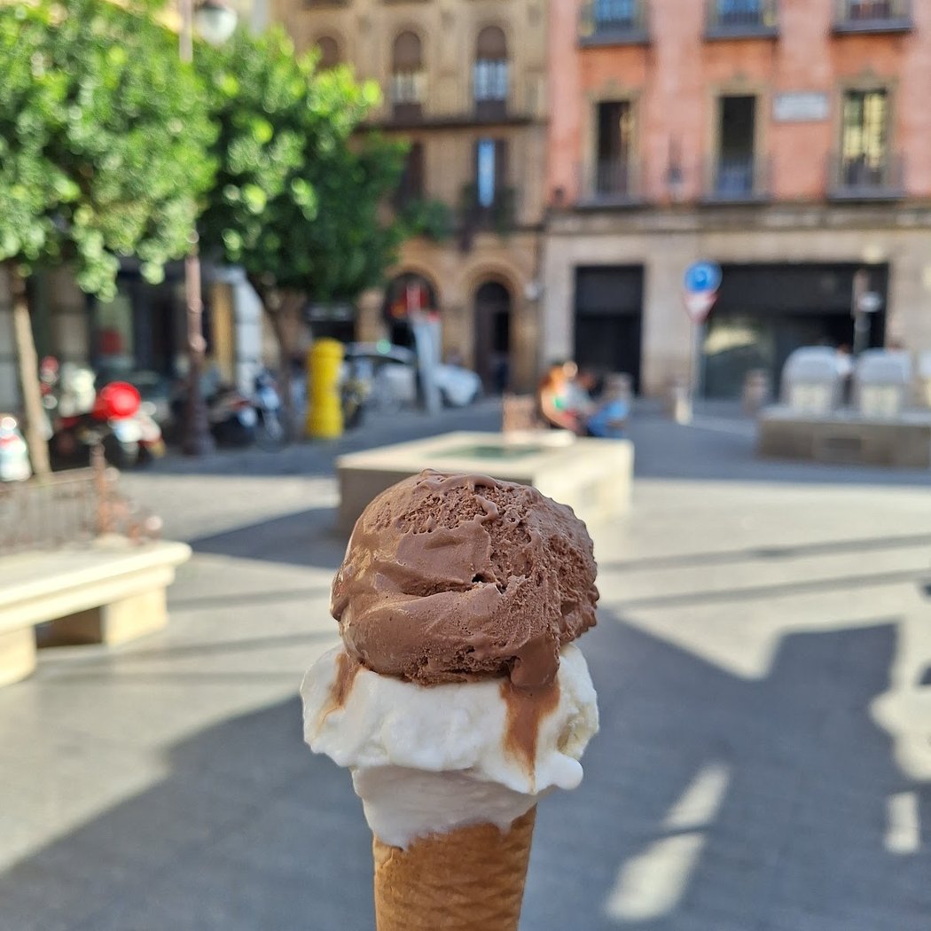 Heladería Bolas Alfalfa 1