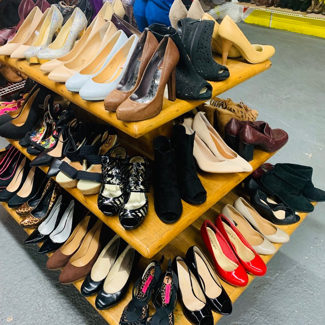 Le Point Value Thrift 1
