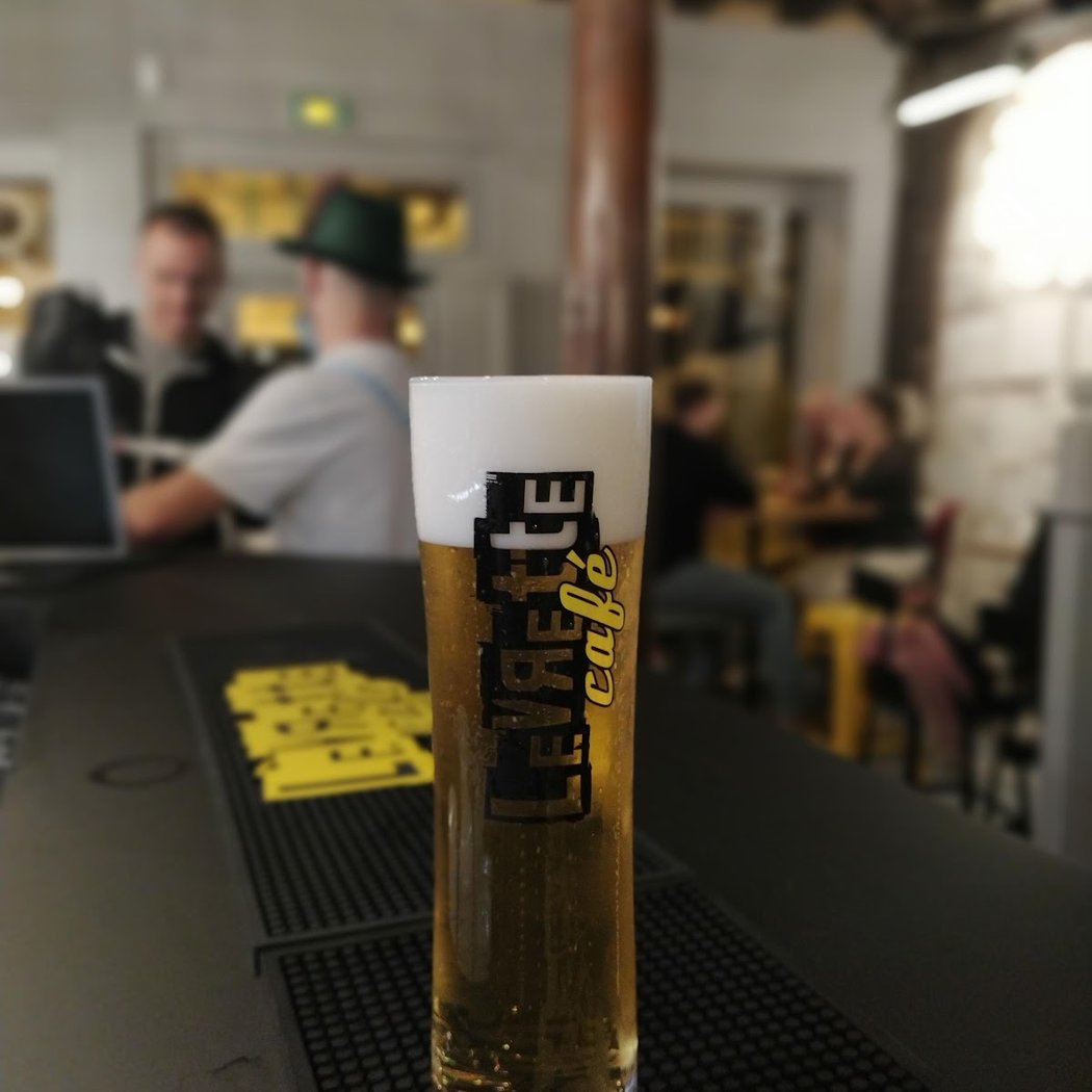 LevЯette Café Bourges 2