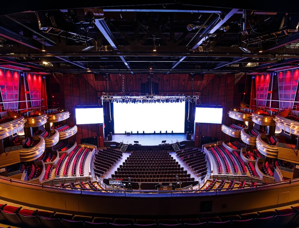 Pearl Theater 2