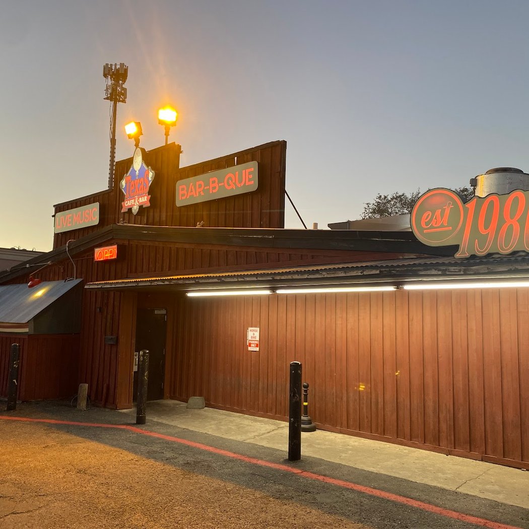 Texas Cafe & Bar 4