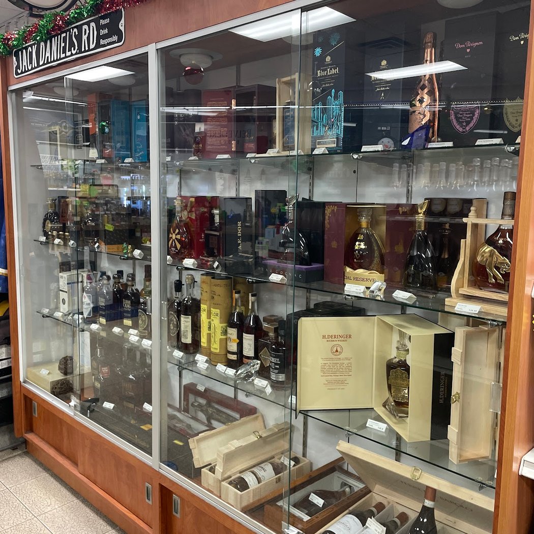 Bay Liquors and Wines 3