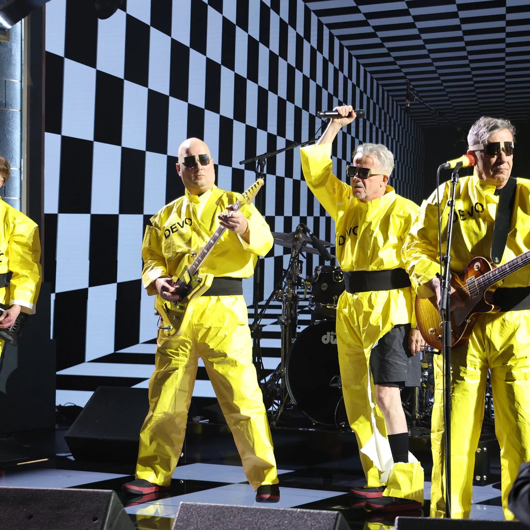 Devo: Mutate Don’t Stagnate 1