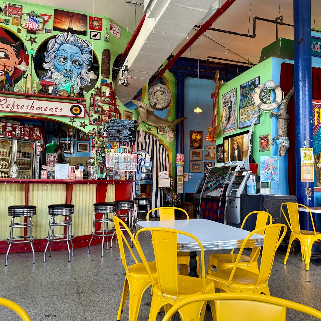 Freak Bar 3
