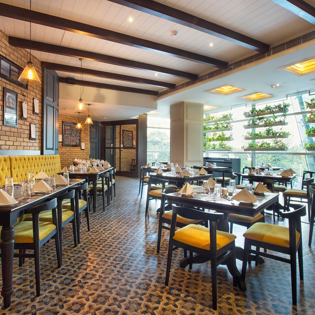 SALT - Indian Restaurant Bar & Grill 2