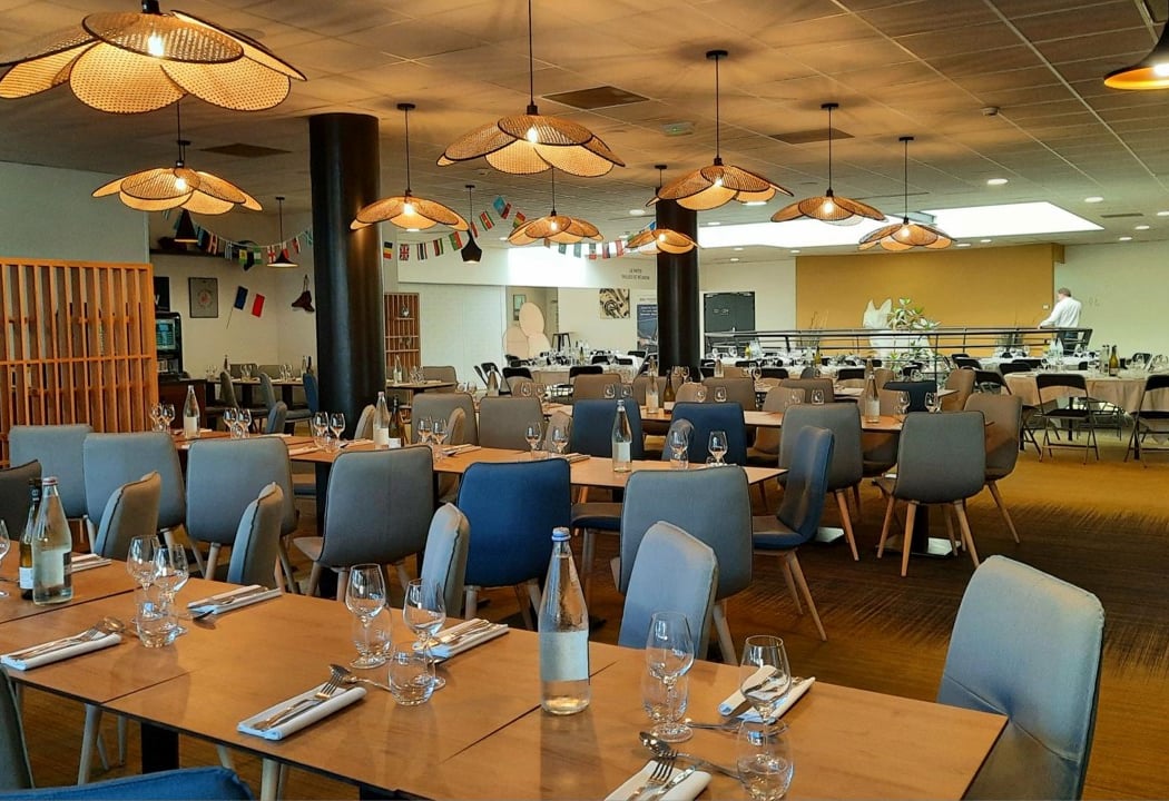 257 Bar & Restaurant 2