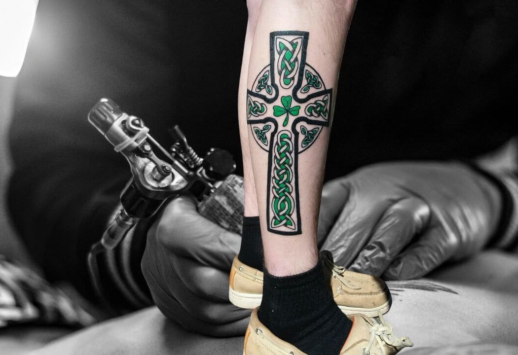 Interlaced: A Celebration of Tattoos and Celtic Art 1