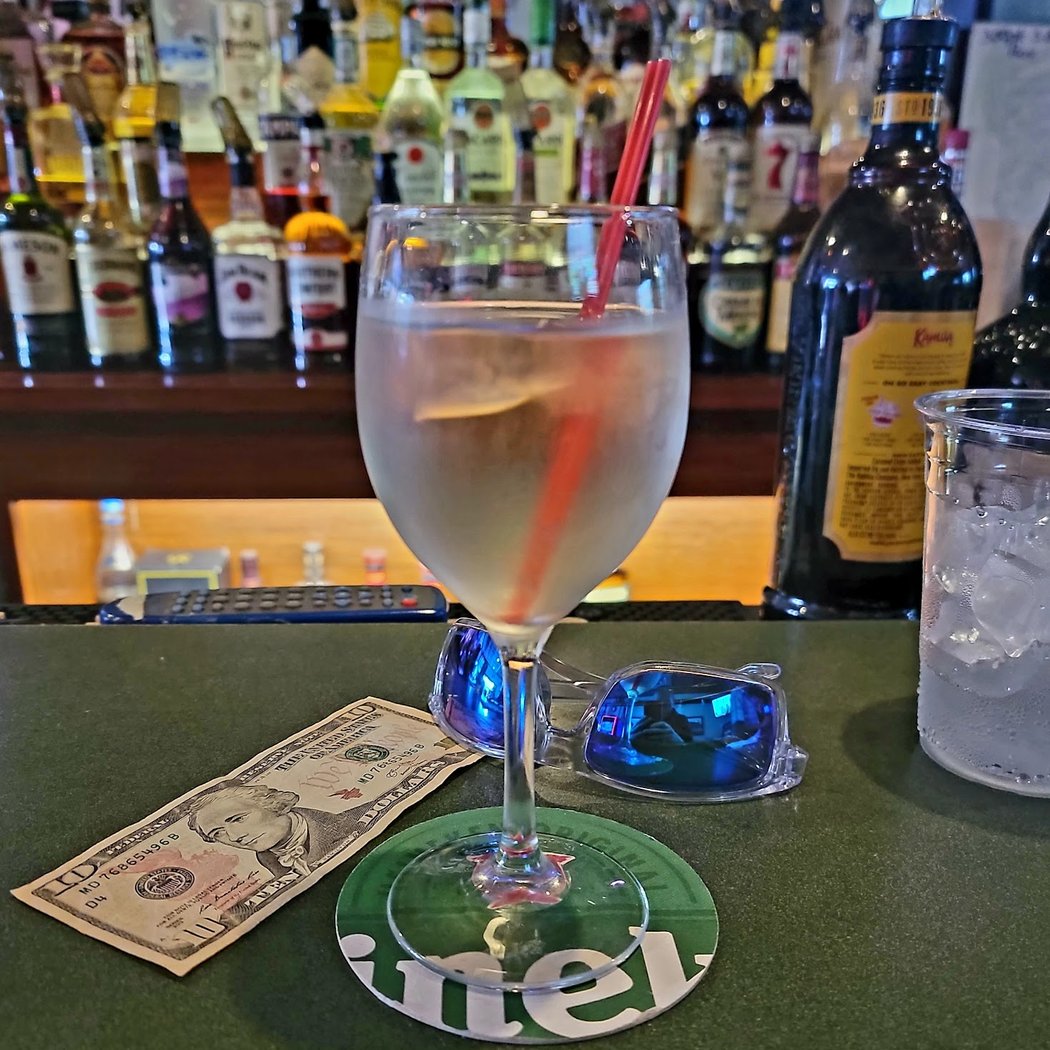 Mccabe's Bar Car 2