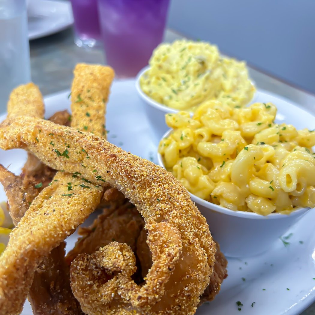 Aunt Bill's Soul Food Cafe CA 3