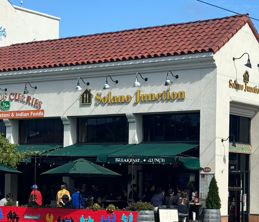 Solano Junction I All Day Breakfast, Brunch I Brinner I Nepalese Bar Food I Bar 2