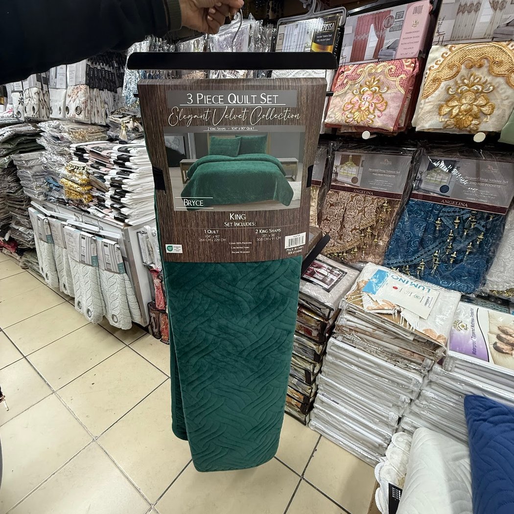 Jerusalem Linen Outlet 3