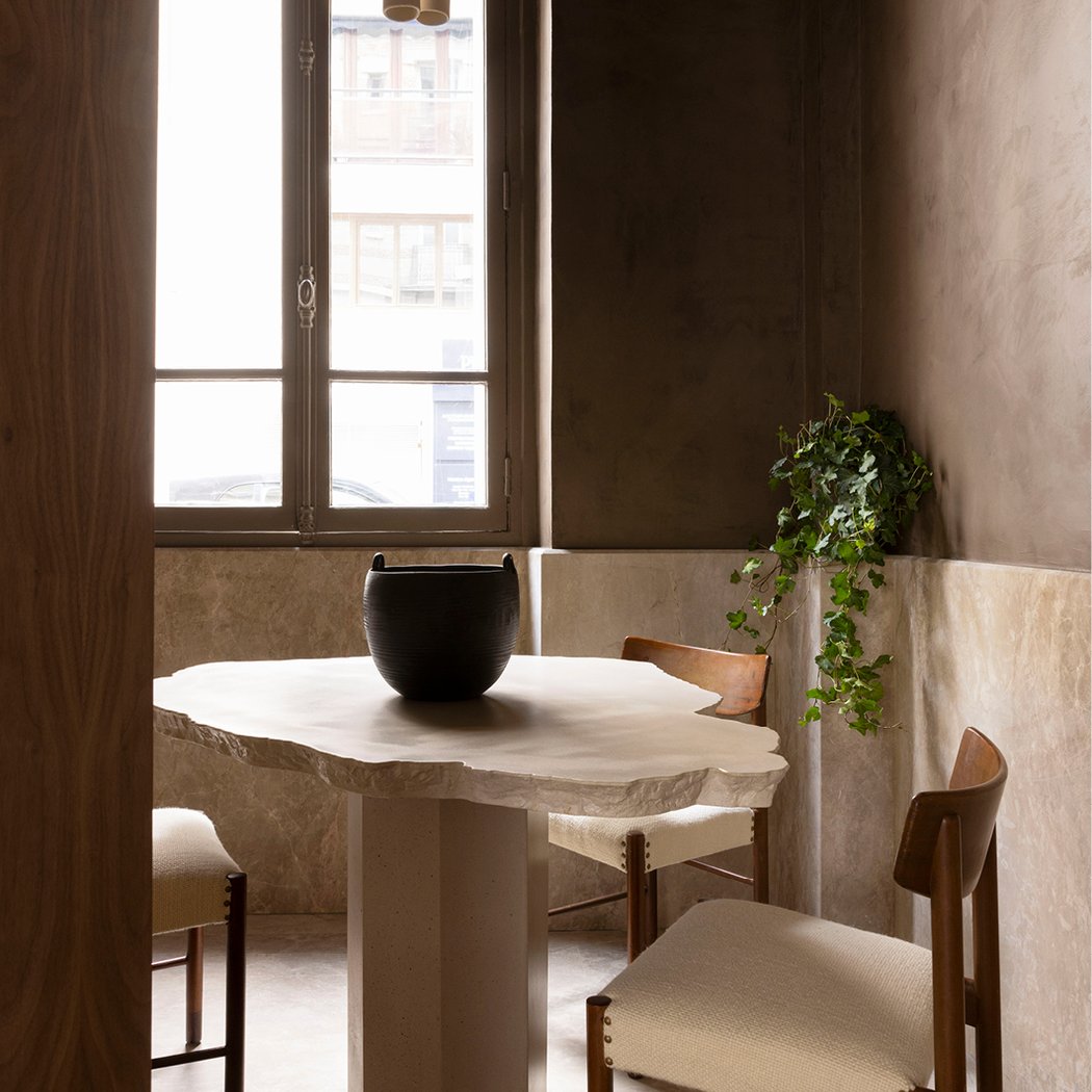 Noir - Coffee Shop 3